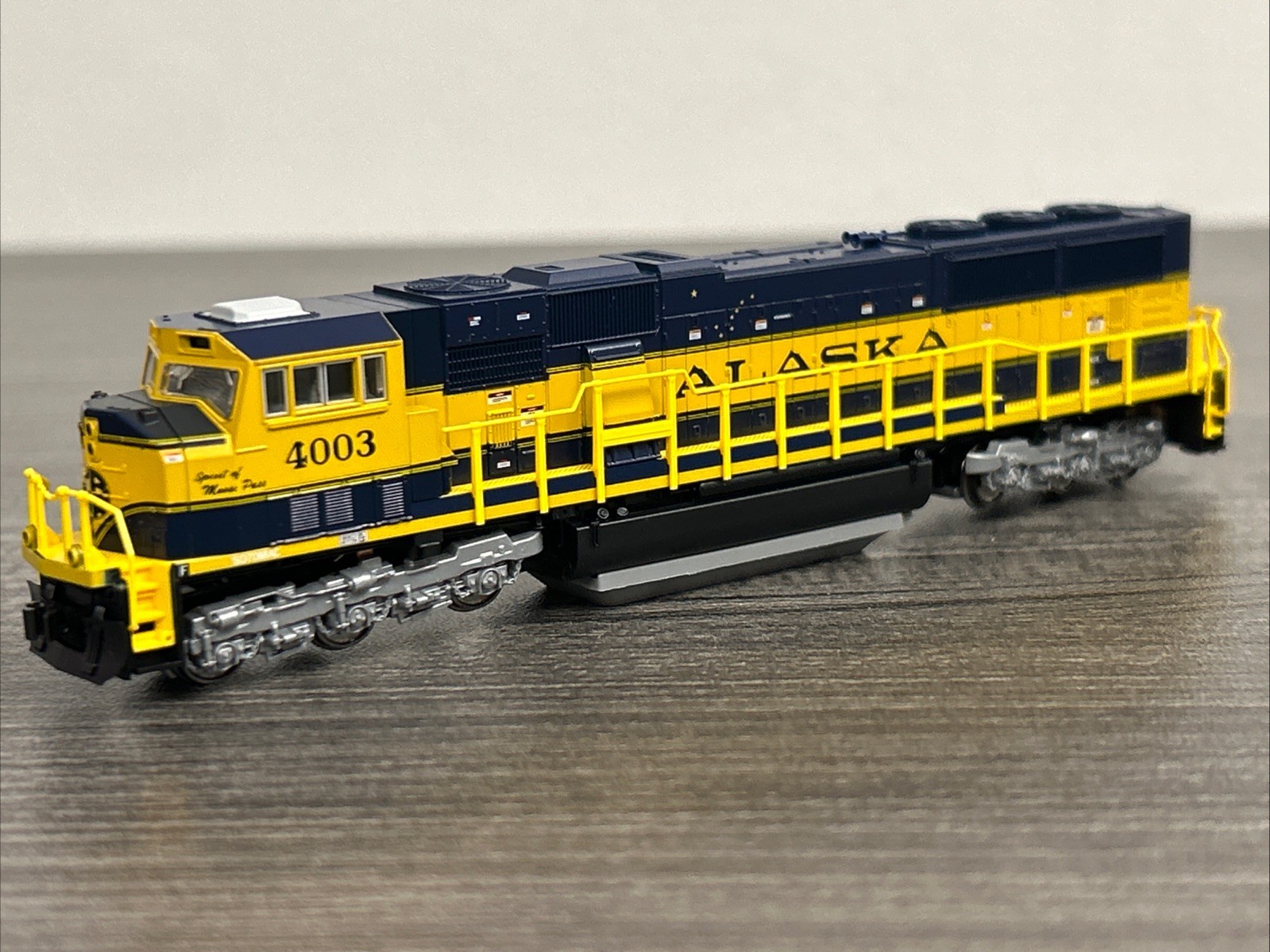 KATO N Scale #176-6410-DCC EMD SD70MAC Locomotive Alaska RR #4003 w/DCC NIB – CC