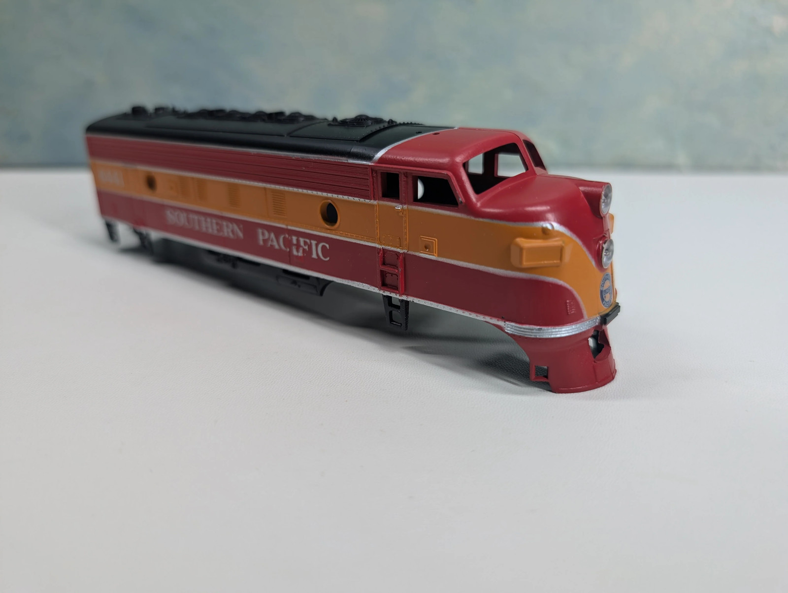 Athearn HO Scale F7A Diesel Locomotive Shell Only Southern Pacific SP #6441