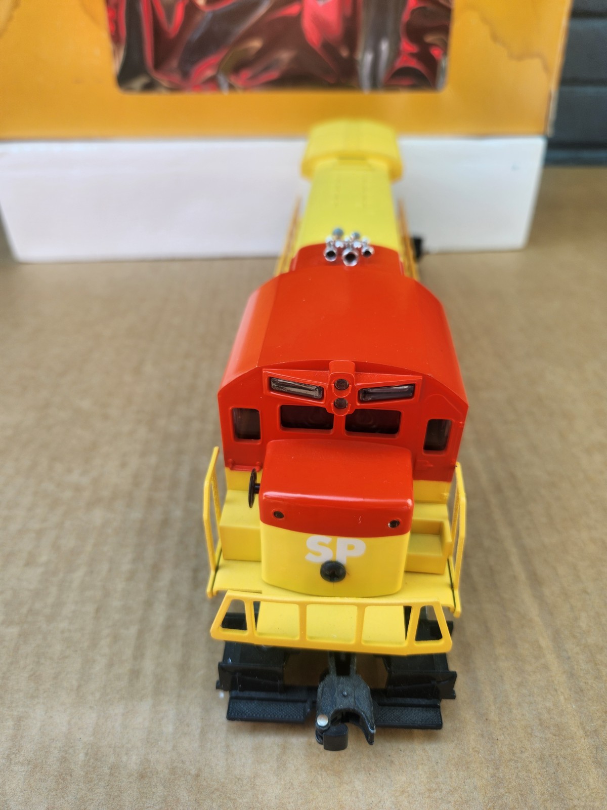 Lionel 8960 SP Southern Pacific Powered U36C Diesel Switcher Locomotive w/ Box
