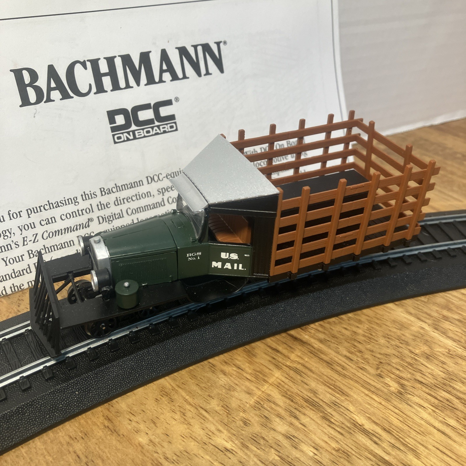 On30 Bachmann Spectrum Rail Truck U.S. Mail – DCC – No Box Used