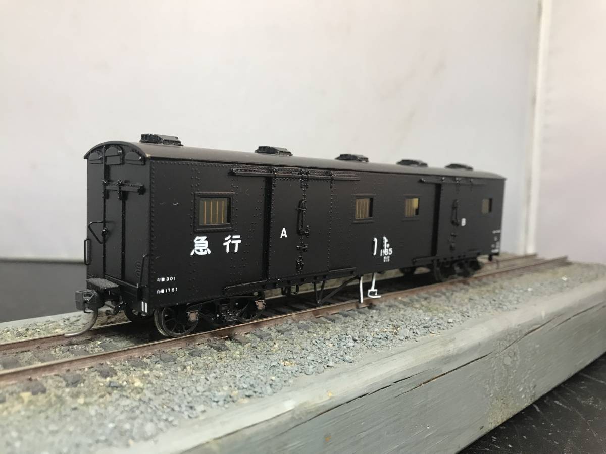 Model Train More Armpit 1000 1185 No.605 4 Windows 1/80 16.5mm Finished Product
