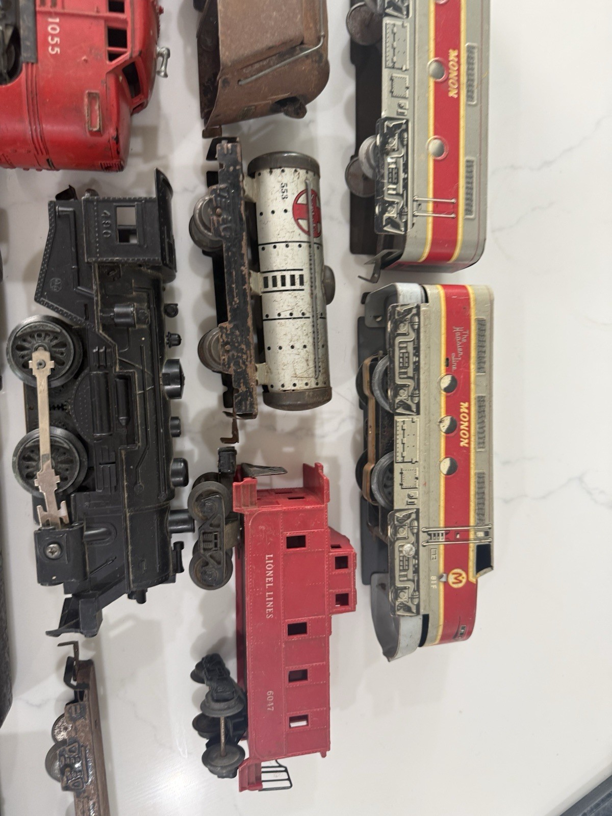 Vintage 1950s Train Lot of 18 Pieces – MARX, Lionel & More (AS IS) UNTESTED