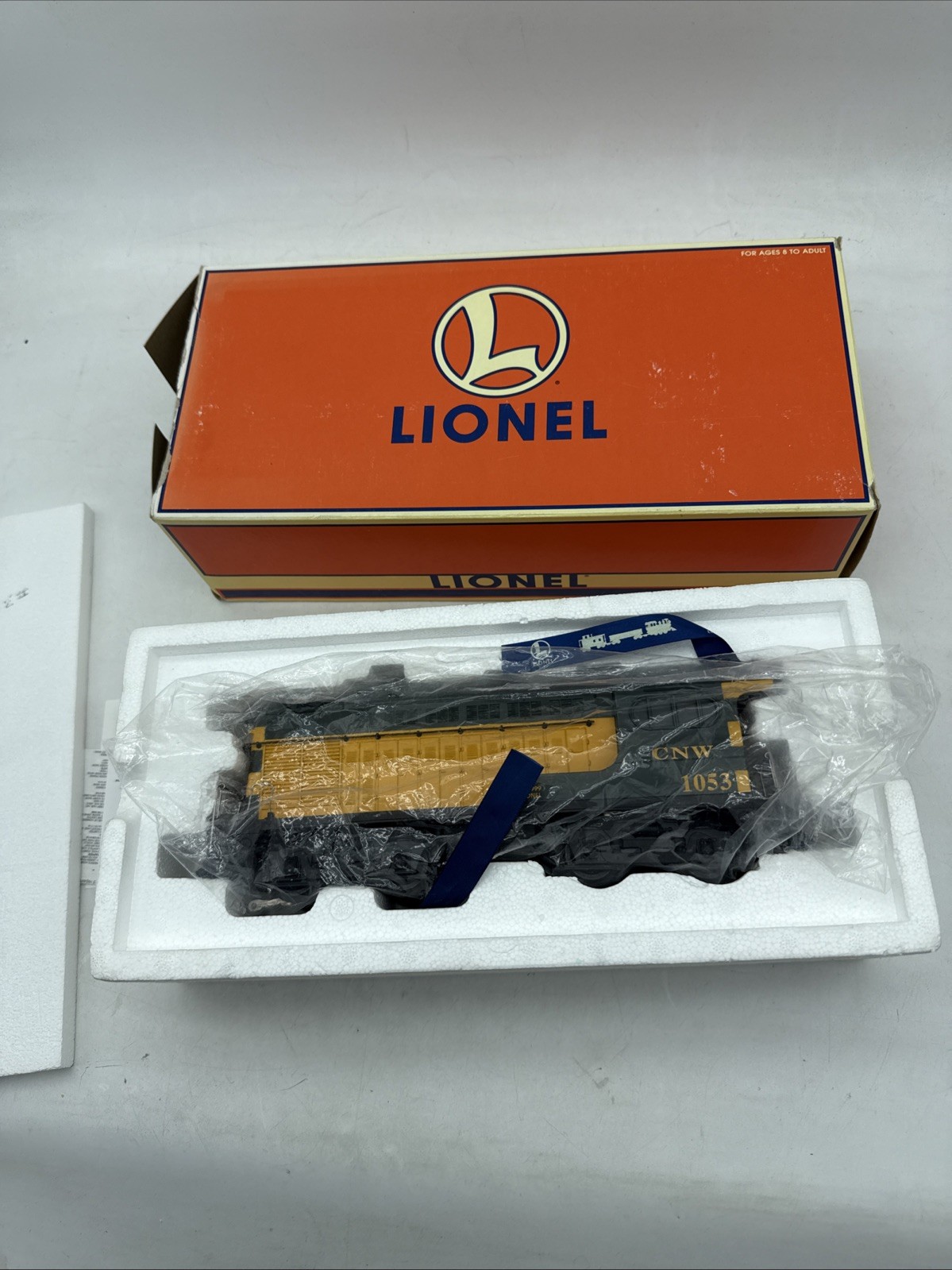 LIONEL 6-18876 C&NW 1053 H12-44 SWITCHER LOCOMOTIVE CHICAGO & NORTHWESTERN