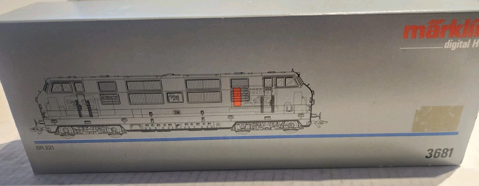 Märklin H0 Scale 3681 Diesel Engine BR221, DB -DIGITAL- AC