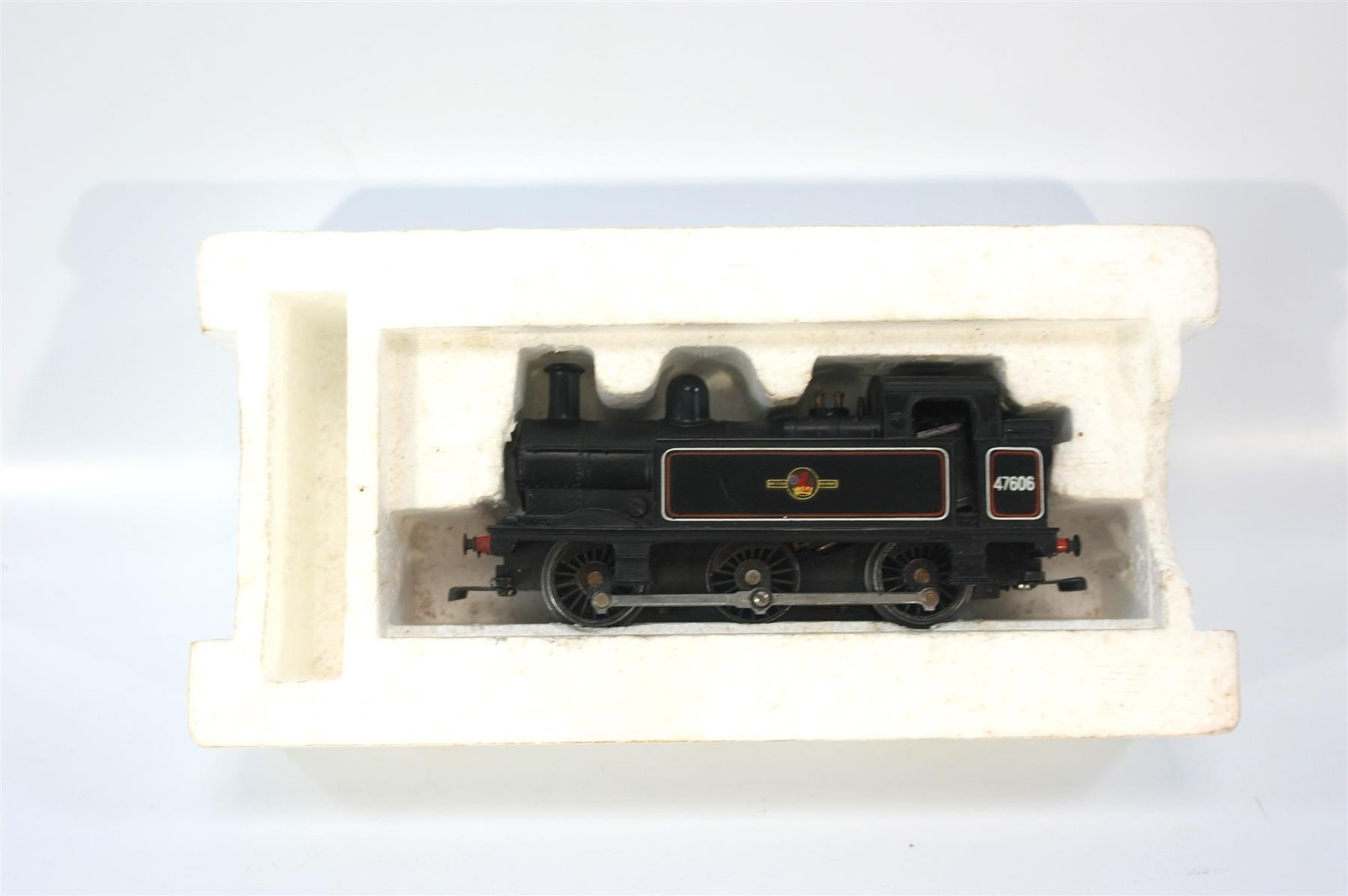 Hornby R052 BR 0-6-0 Class 3F ” JINTY” Tank Engine. OO Gauge USED