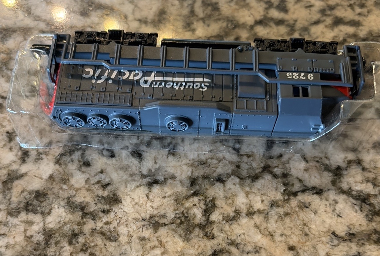 Southern Pacific Locomotive #9725 Model Train In Original Box