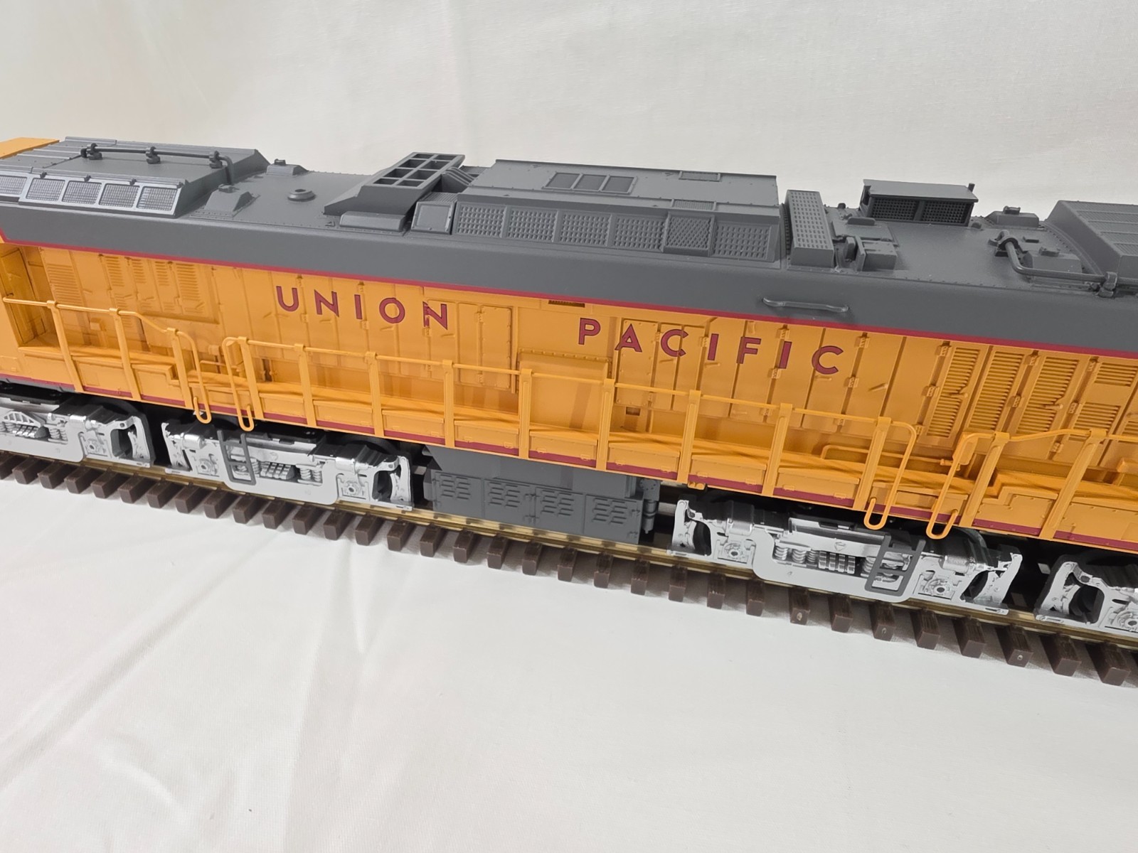 Lionel Legacy Diecast Union Pacific Veranda Turbine #61 NIB