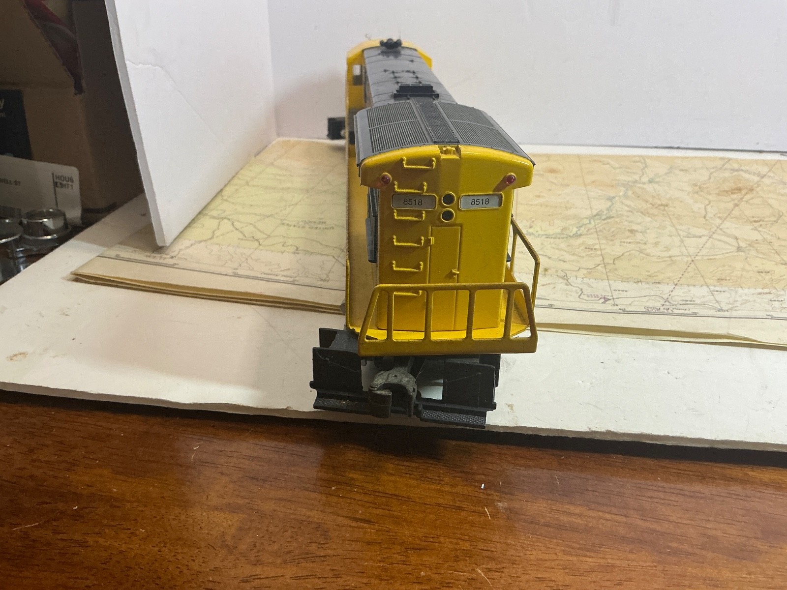 WILLIAMS O SANTA FE #8518 POWERED DIESELS Lionel