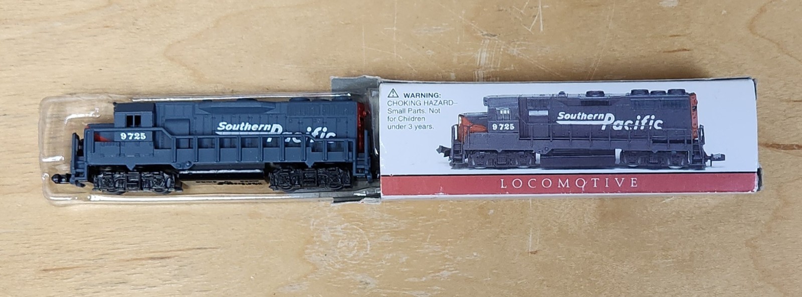 N Scale Southern Pacific Diesel Locomotive 9725 Dummy Engine High Speed Metal