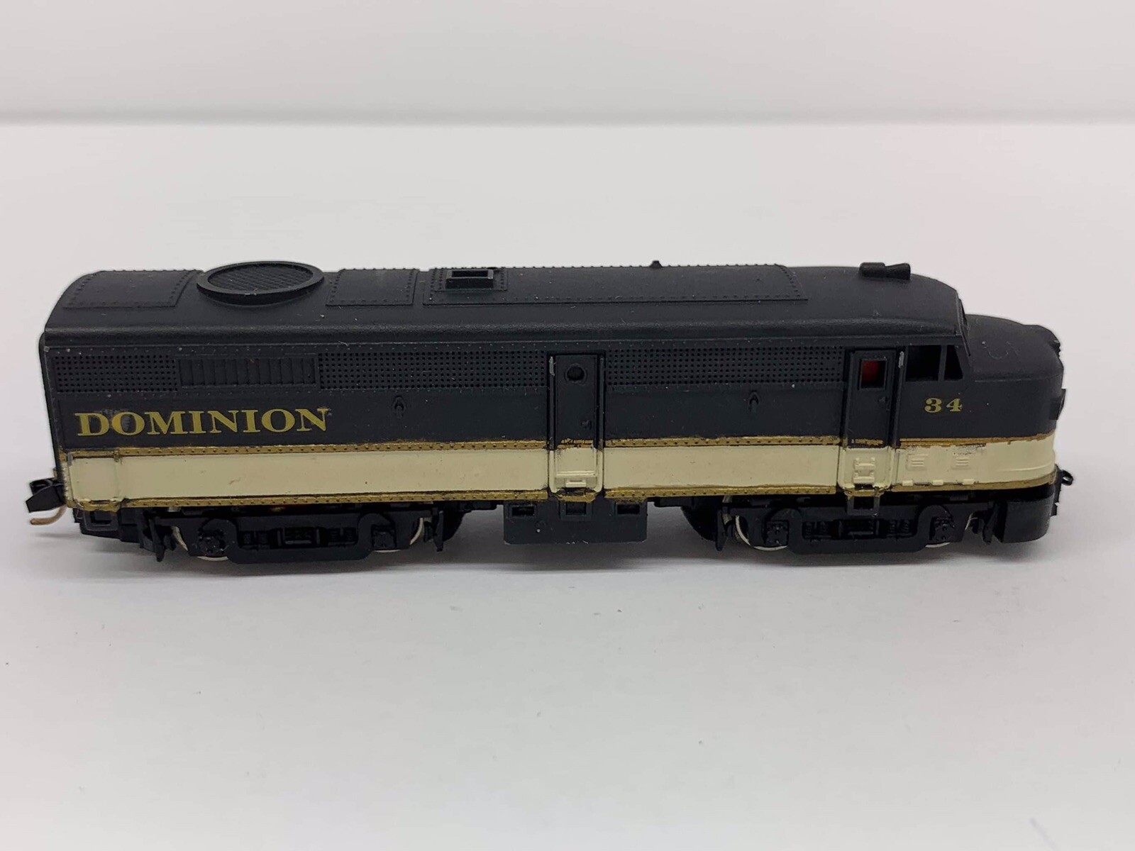 Arnold Rapido N #34 Dominion Diesel Model Locomotive