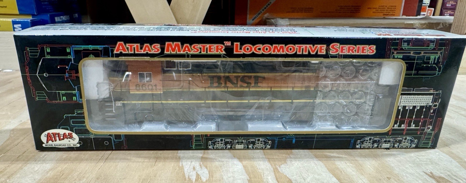 Atlas Master HO 9025 BNSF Dash 8-40B Rd #8601 Dual Mode DCC DC New!