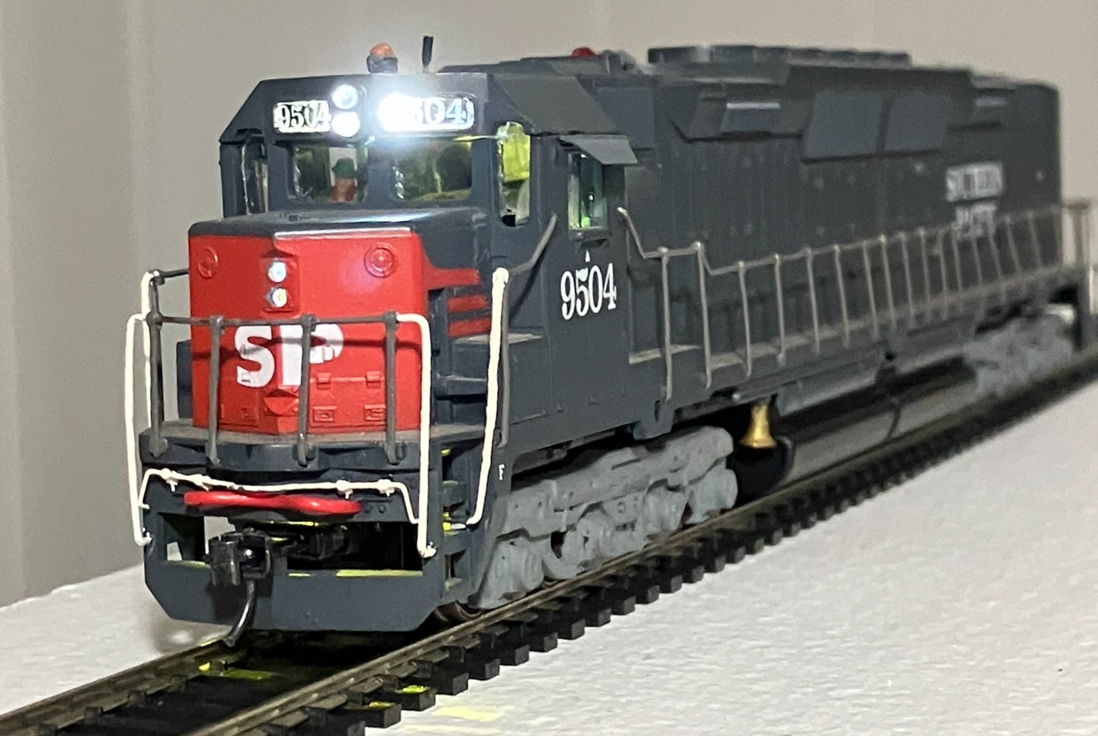 Athearn HO EMD DD35A- UPGRADED w MASHIMA Can Motors,Soundtraxx DCC Sound, LEDs+