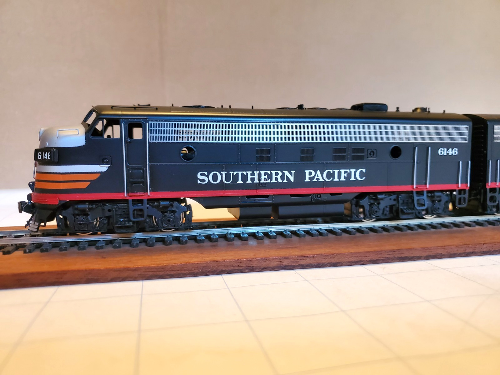 Oriental Limited Samhongsa SP EMD FP7A+F7B Phase 2 Factory Painted HO Brass