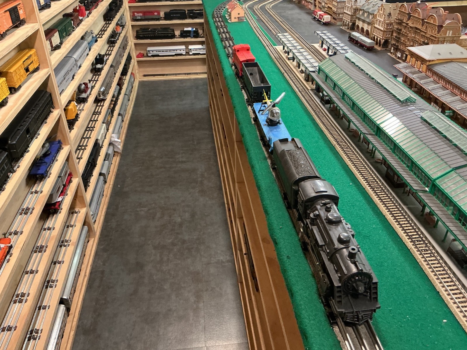 Lionel 1124 Postwar – Set The Hawk Steam Engine Freight Cars O Gauge