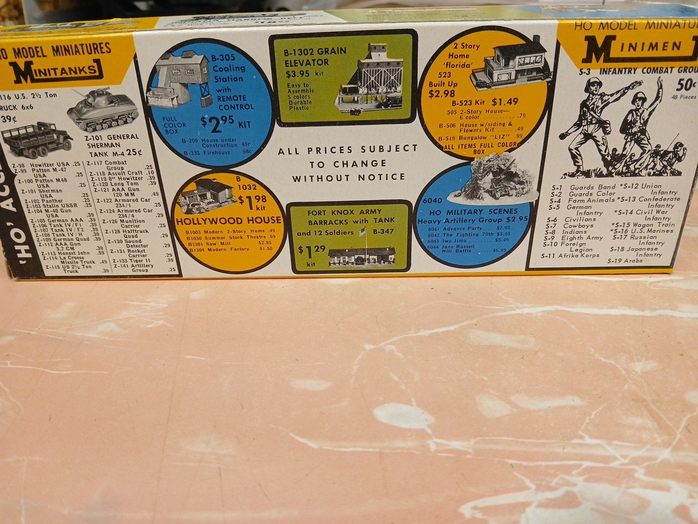 AHM HO Scale Erie Lackawanna 906 UNPOWERED Engine with Box