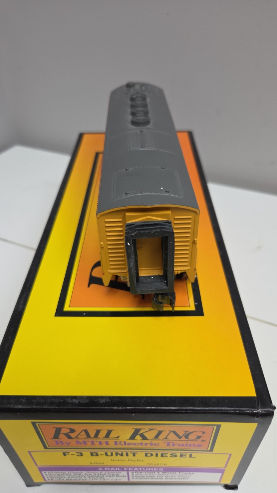 MTH Railking RK-2011B F-3 Non Powered B Diesel B Unit.