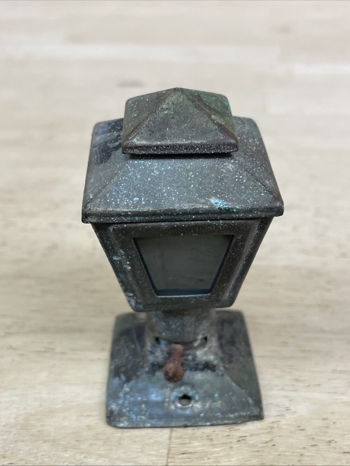 Antique Lantern Lamp Light Green Red Clear Glass Car Accessory model Train