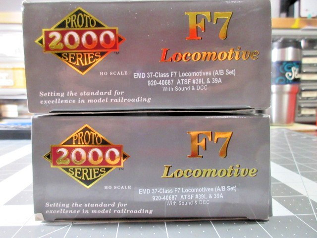 Proto 2000 F7 A/B EMD ATSF Santa Fe War Bonnet Locomotive Set DCC & Sound