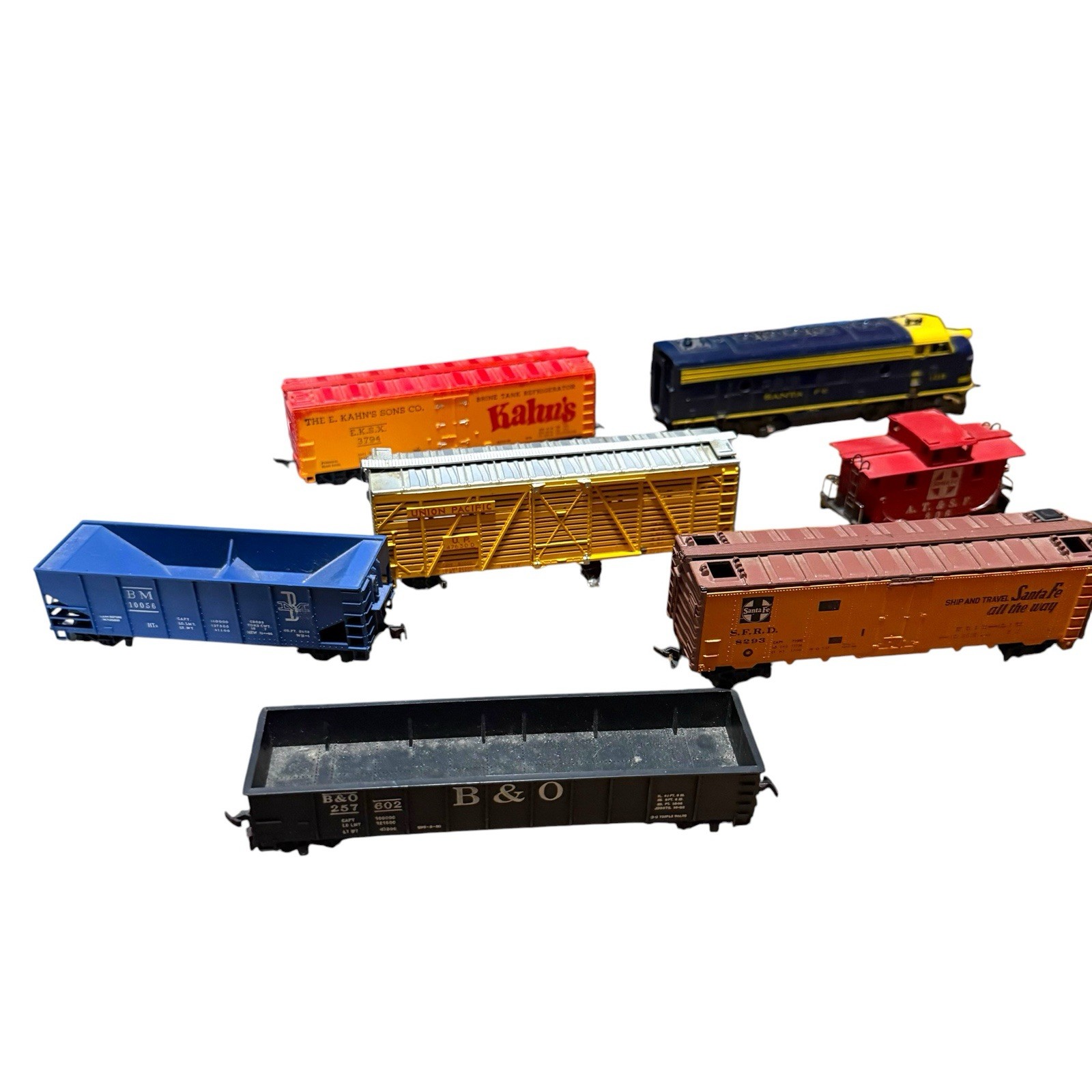 HO Mantua Tyco Santa Fe 4015 Diesel Locomotive Engine & Others Lot Vintage