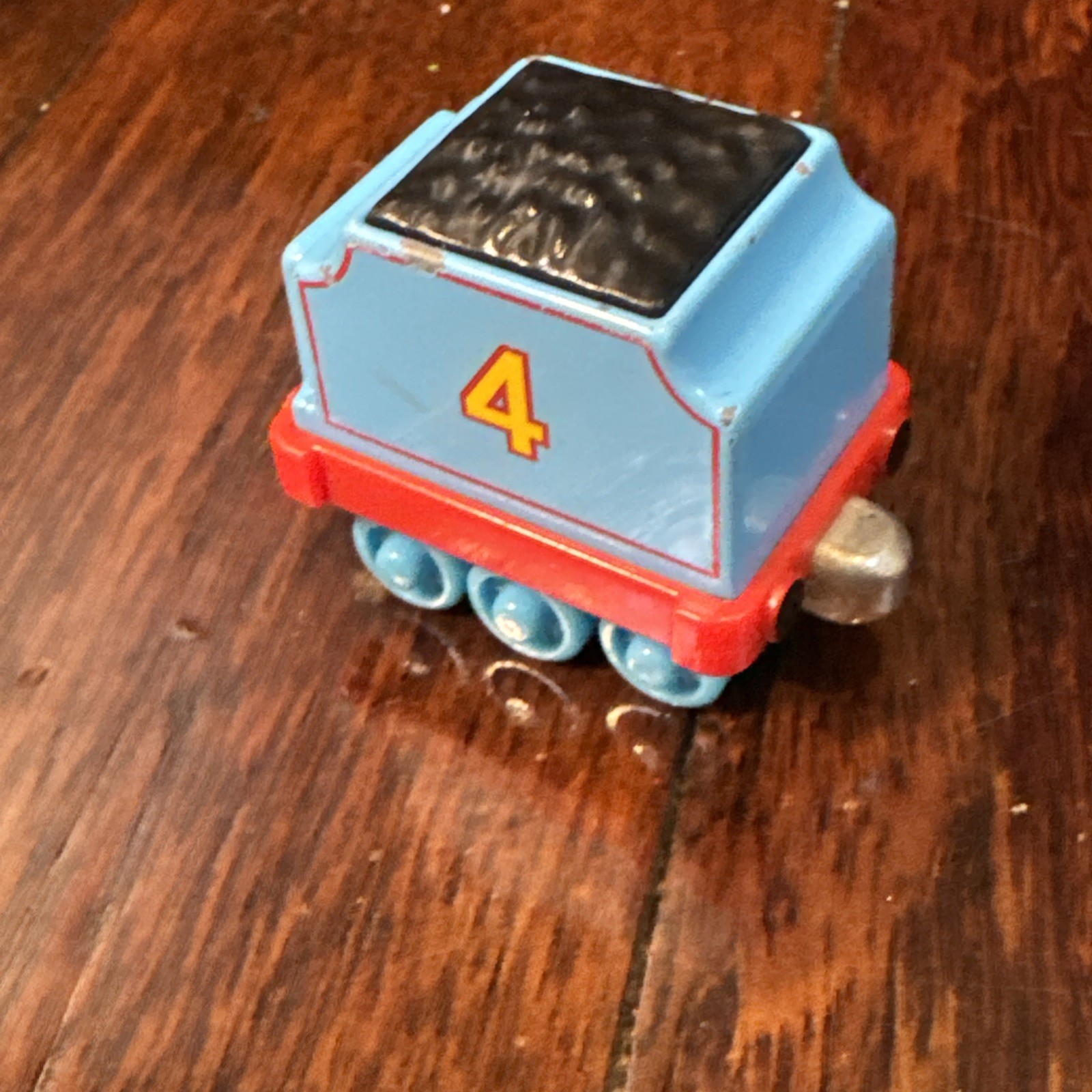 Gordon & Tender Surprised Face Thomas & Friends Diecast Train 2002