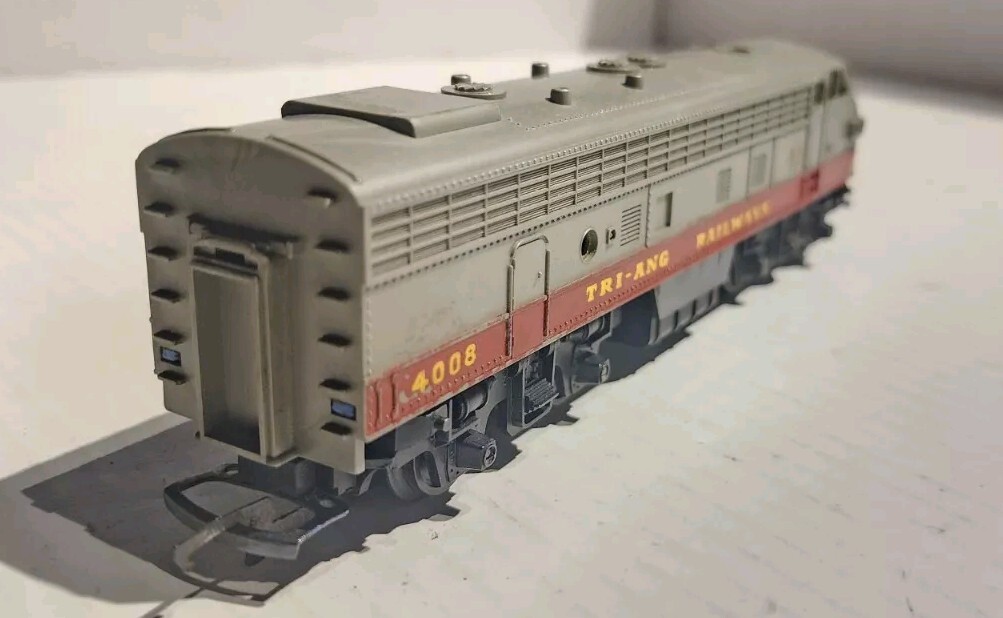Tri-ang HO Scale Diesel Engine Tri-Ang Railways #4008 Dummy