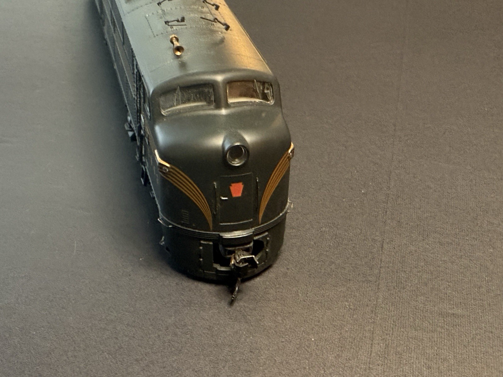 FOR PARTS Walthers Proto E7A Pennsylvania PRR 5843 DCC HO Green Gold 920-40986