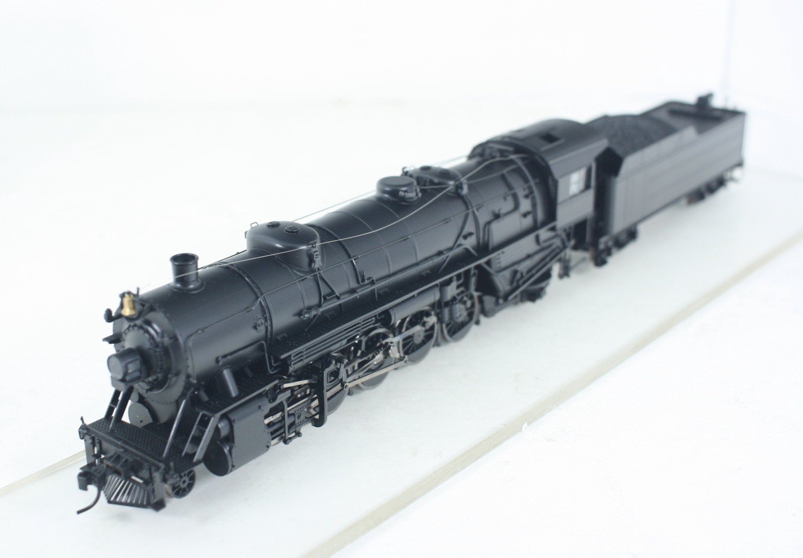 HO Scale Proto 2000 Unlettered 2-10-2 Locomotive and Tender DCC Sound