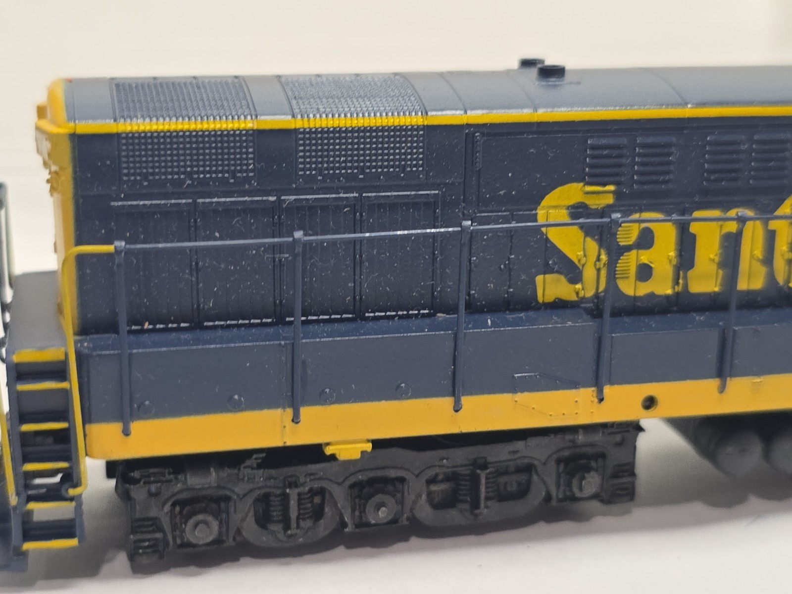 As Is Parts Athearn HO 4306 ATSF Santa Fe FM H24-66 Trainmaster Diesel #9873