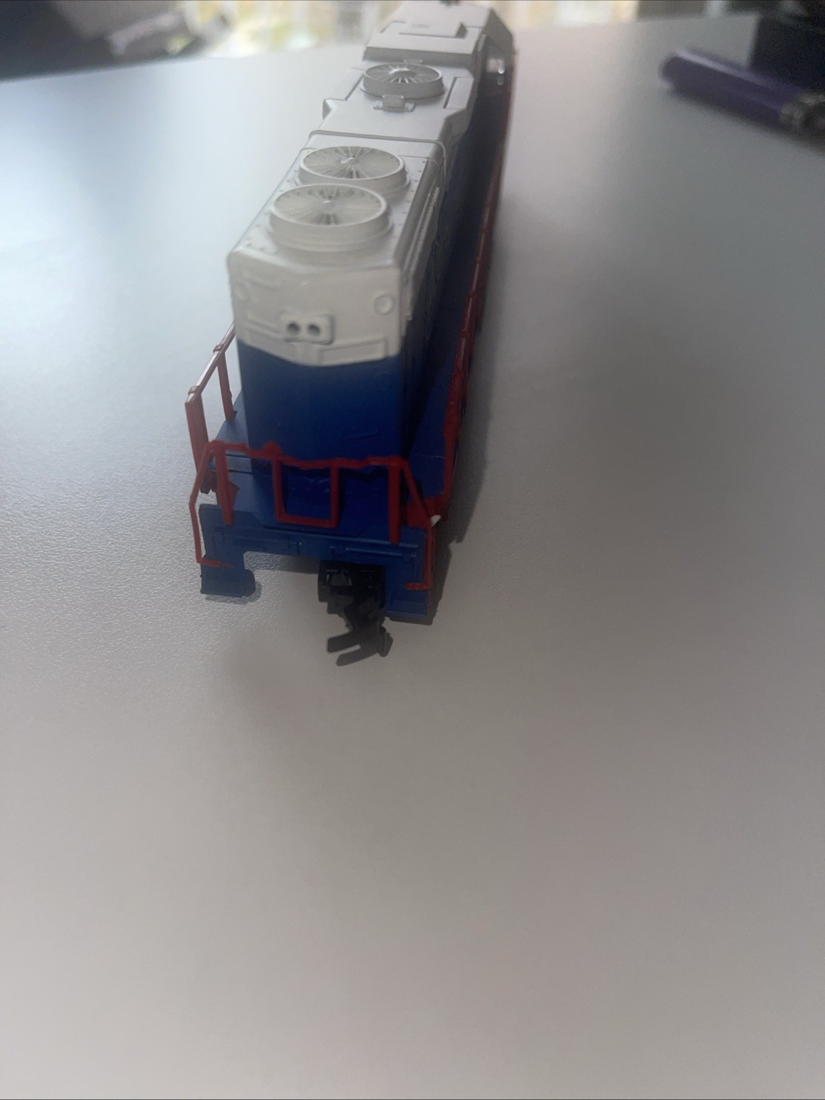 HO Scale Armstrong GP38-2 Diesel Locomotive #3010 – Blue/White/Red – Promotional