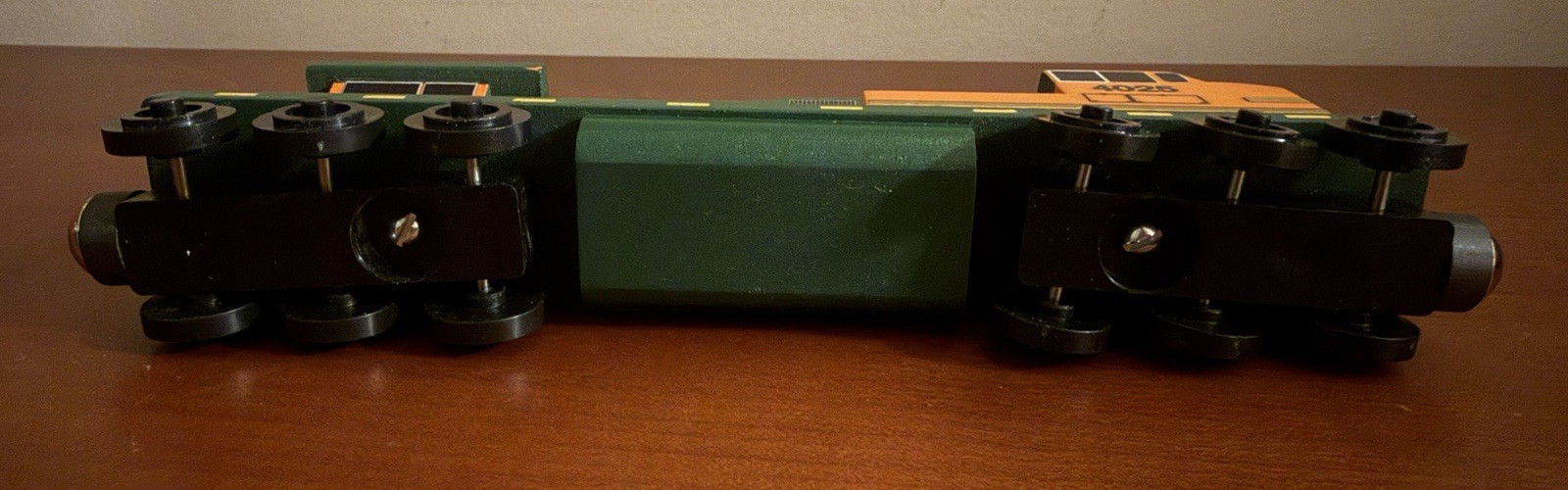 Whittle Shortline Railroad Wooden BNSF C44 4025 Locomotive NEW