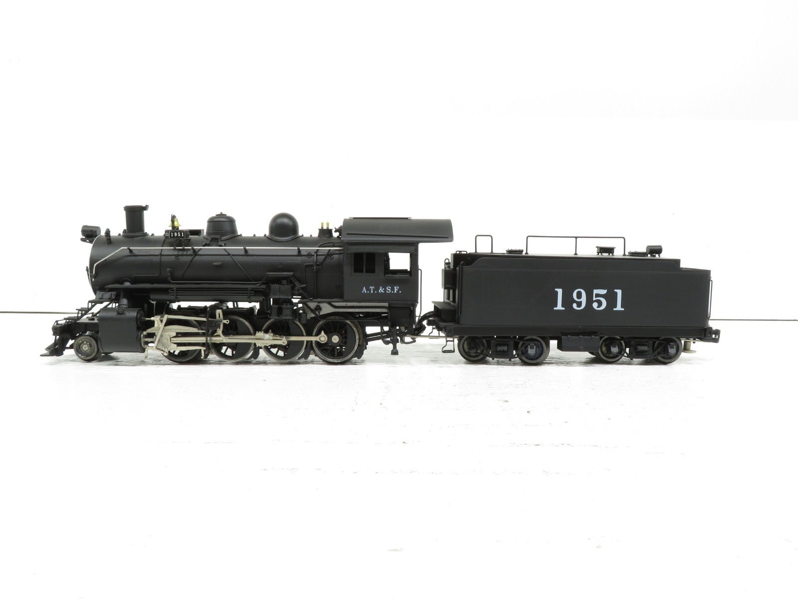 Sunset Models 3rd Rail 1951 Brass Santa Fe 2-8-0 1950 Locomotive LN