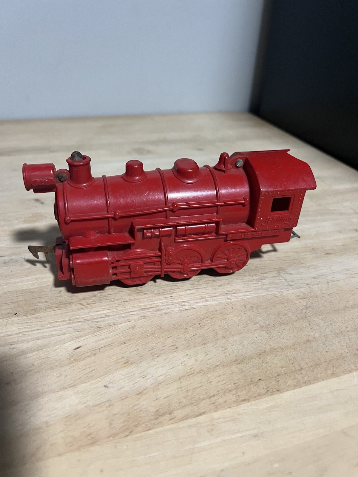 Vintage Schilling Toy Train Engine Locomotive Red Plastic. 1940’s USA