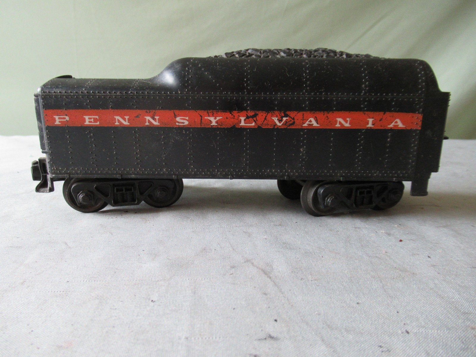 Lionel Non-Whistling Pennsylvania Tender in Good Condition