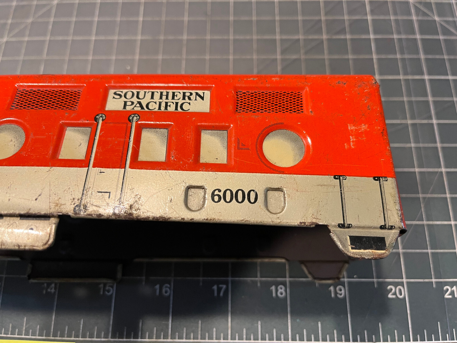 Marx Train SP 6000 POWERED Diesel Locomotive Engine METAL SHELL ONLY PART LOT C