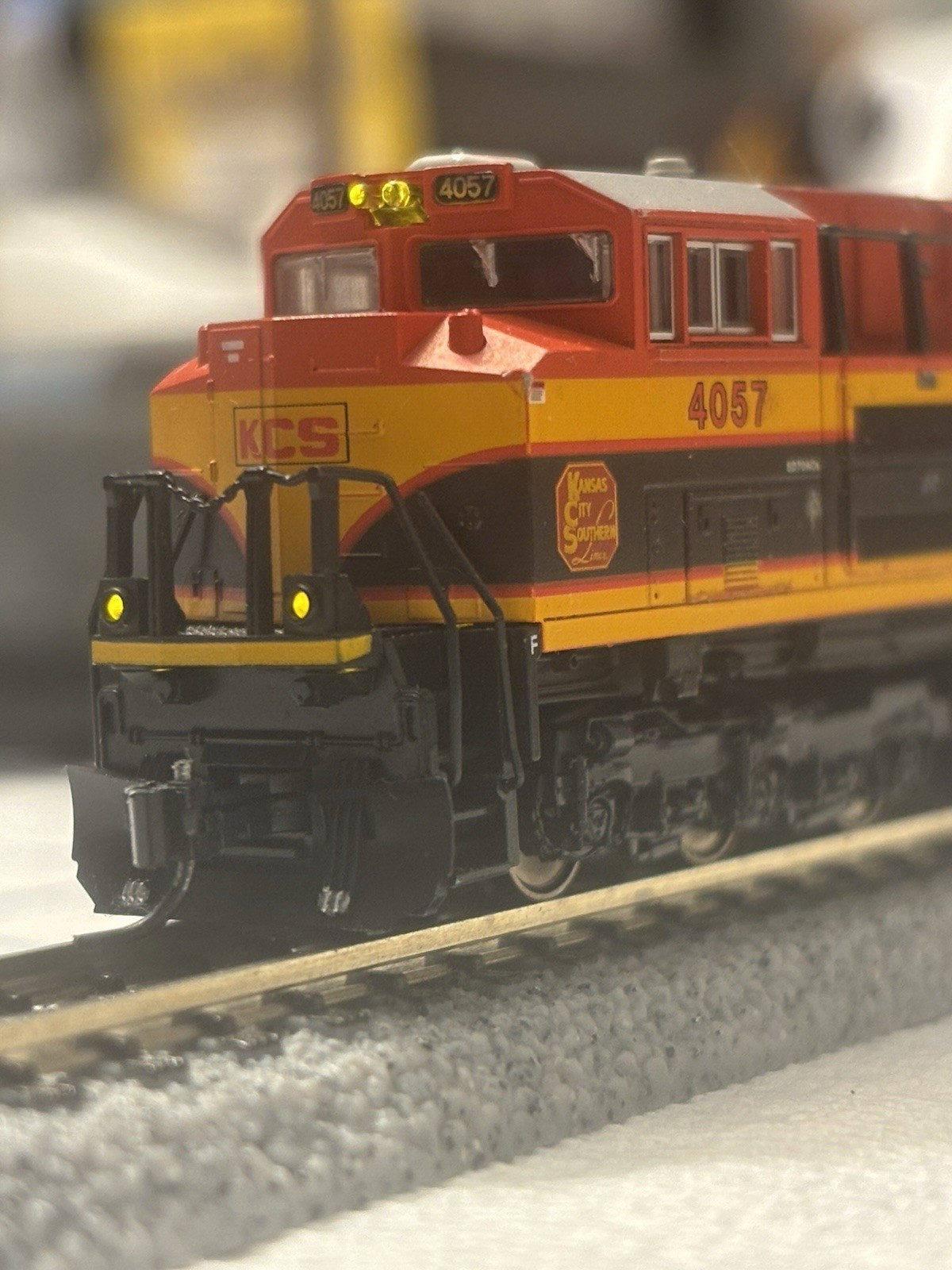 Kato N Scale KSC SD70ACE Locomotive #4057 W/XL Sound