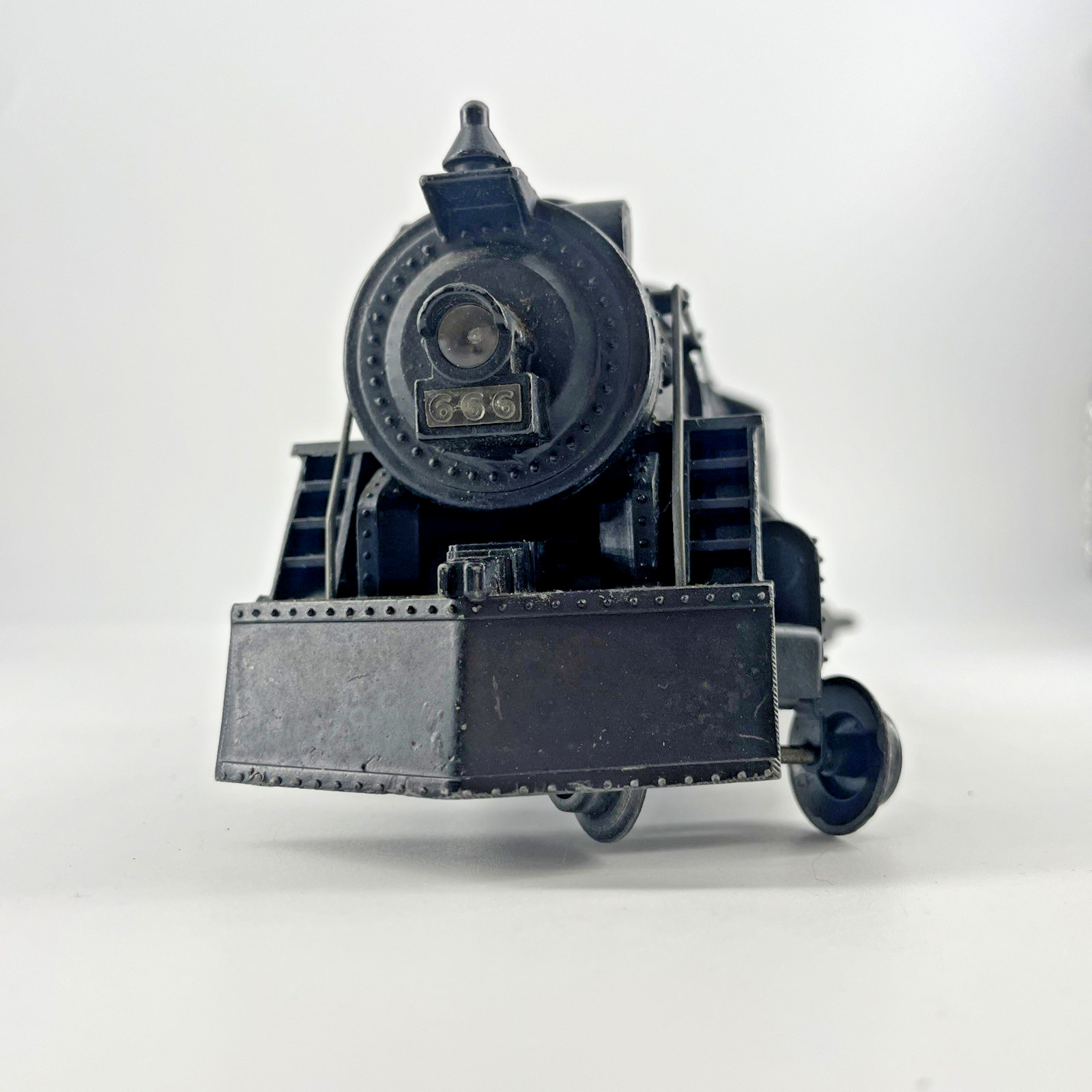 Vintage Marx 666 Engine O GAUGE BLACK Lionel Engine – NOT Tested
