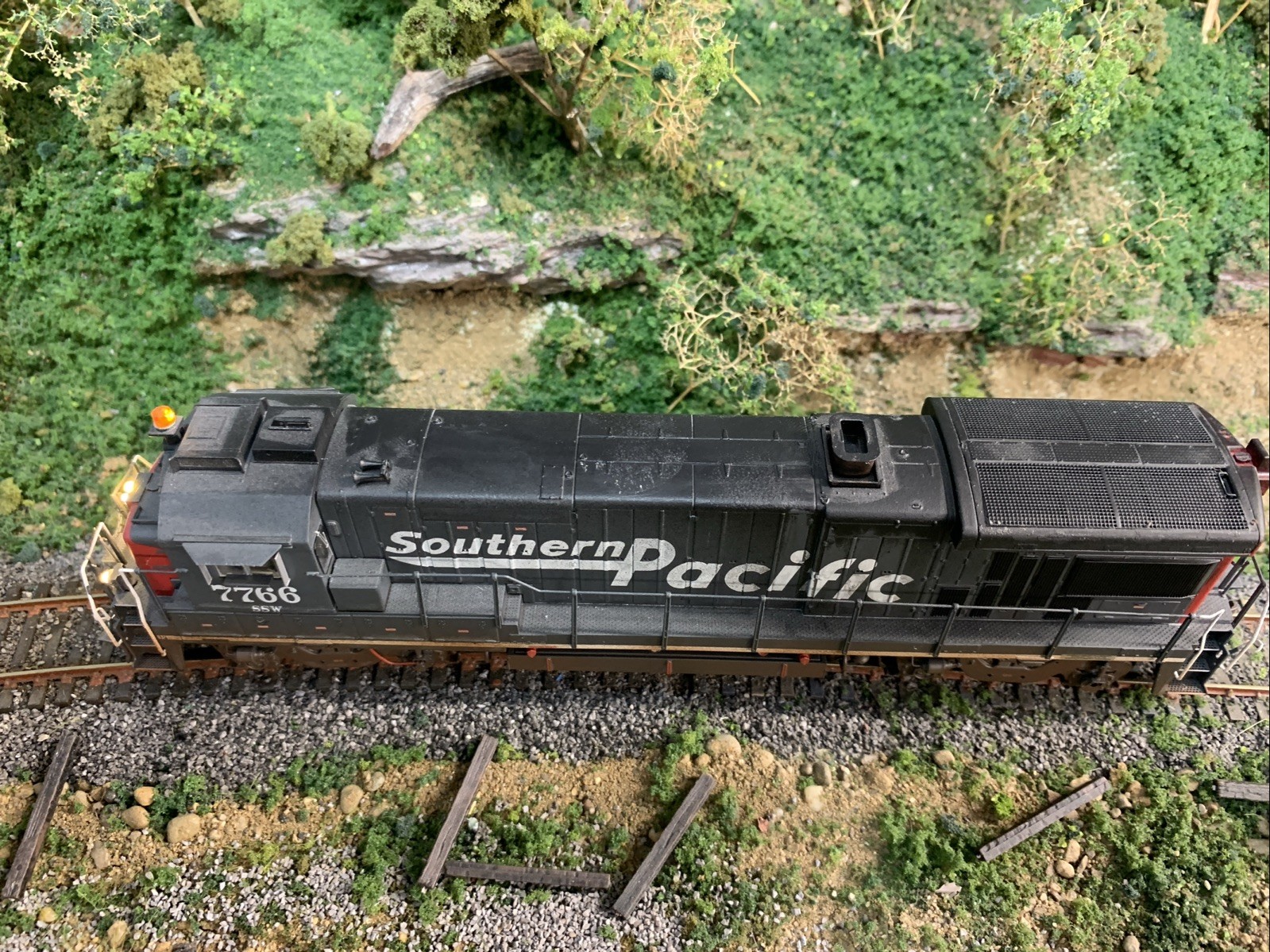 RAPIDO 18568 GE B36-7 SP SOUTHERN PACIFIC #7766 DCC/SOUND Weathered SP UP