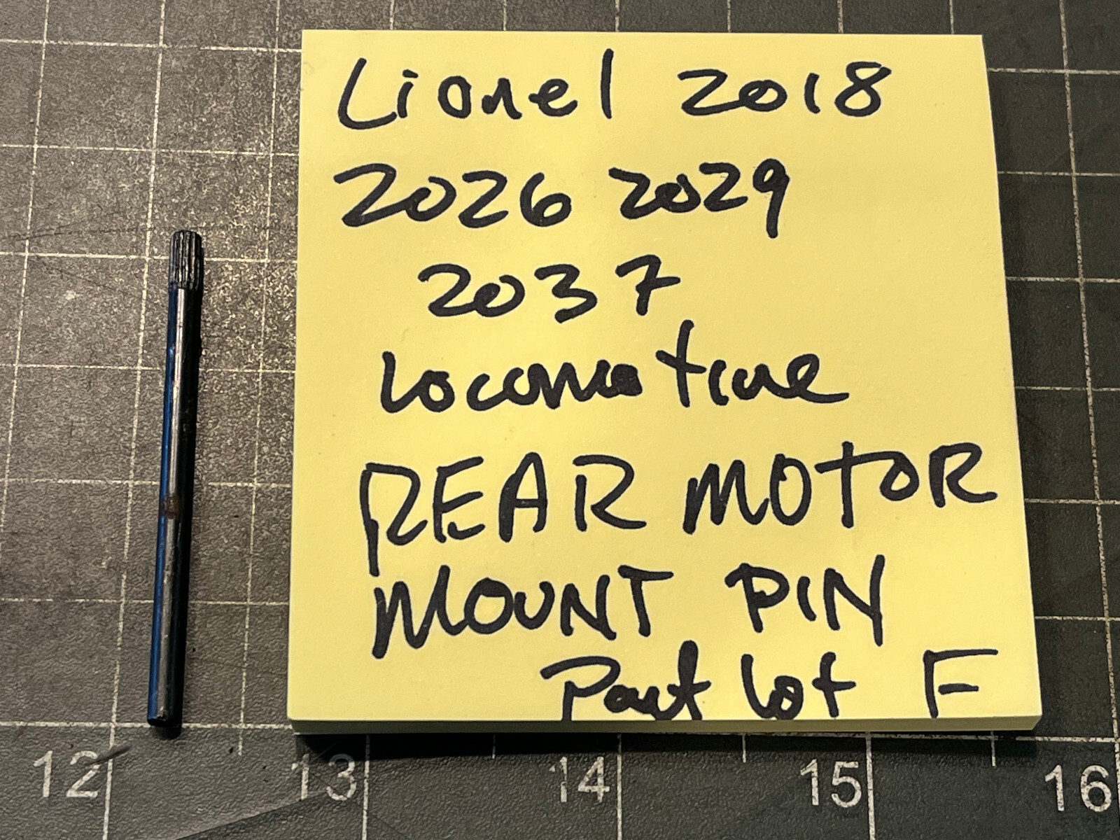 Lionel Train 2026 2037 2018 2029 Locomotive REAR MOTOR MOUNTING BAR PART LOT F