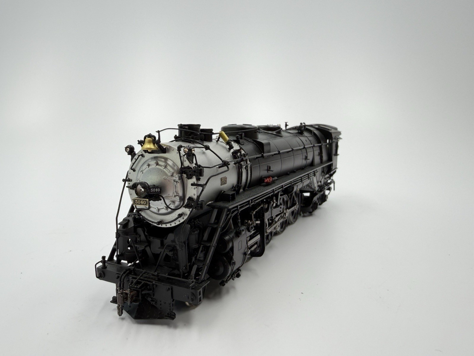 HO Scale Division Point CRI&P Rock Island R-67 4-8-4 Steam Locomotive