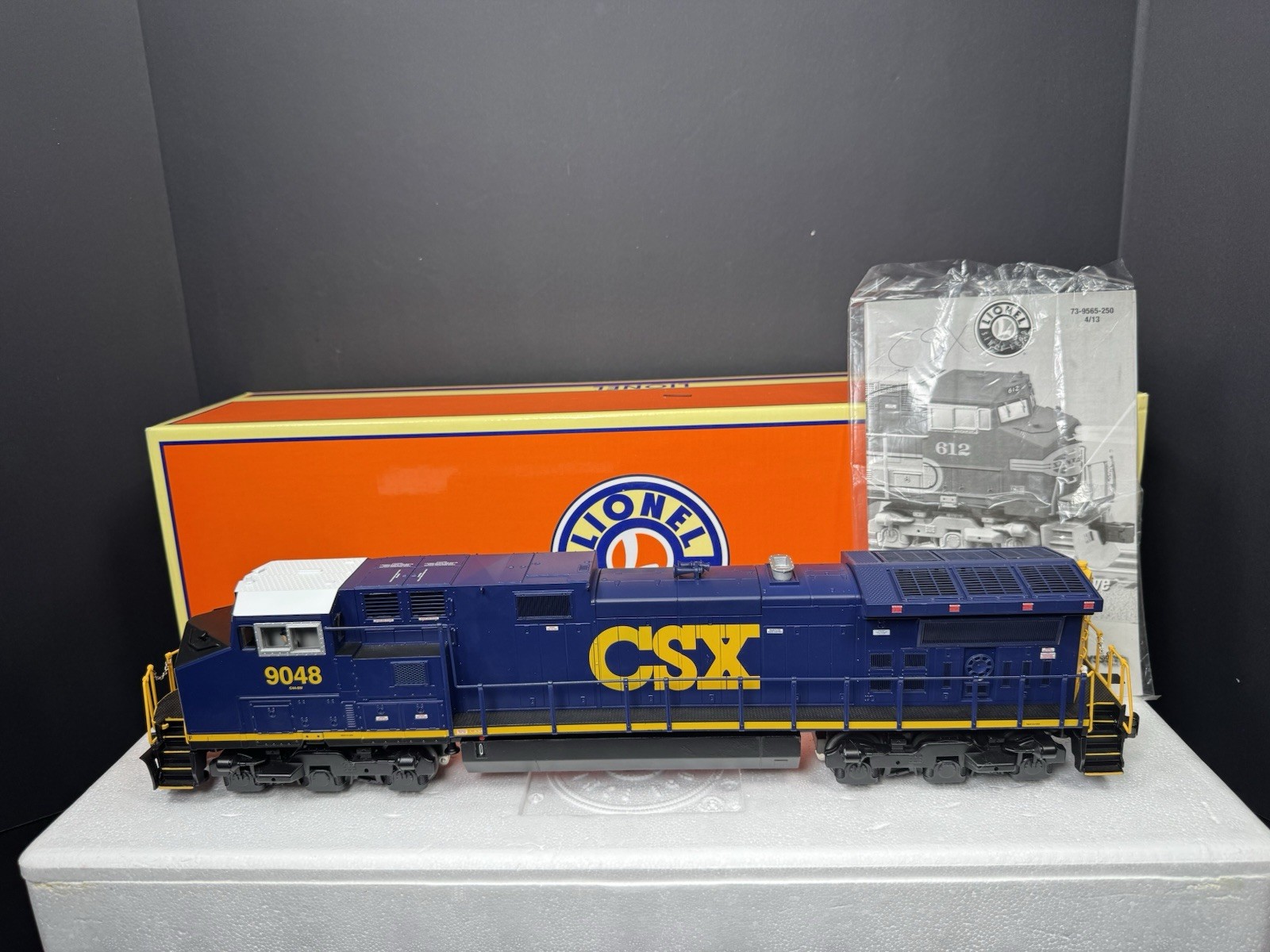 Lionel LEGACY 6-39584 CSX Dash 9-44CW diesel engine #9048 LNIB