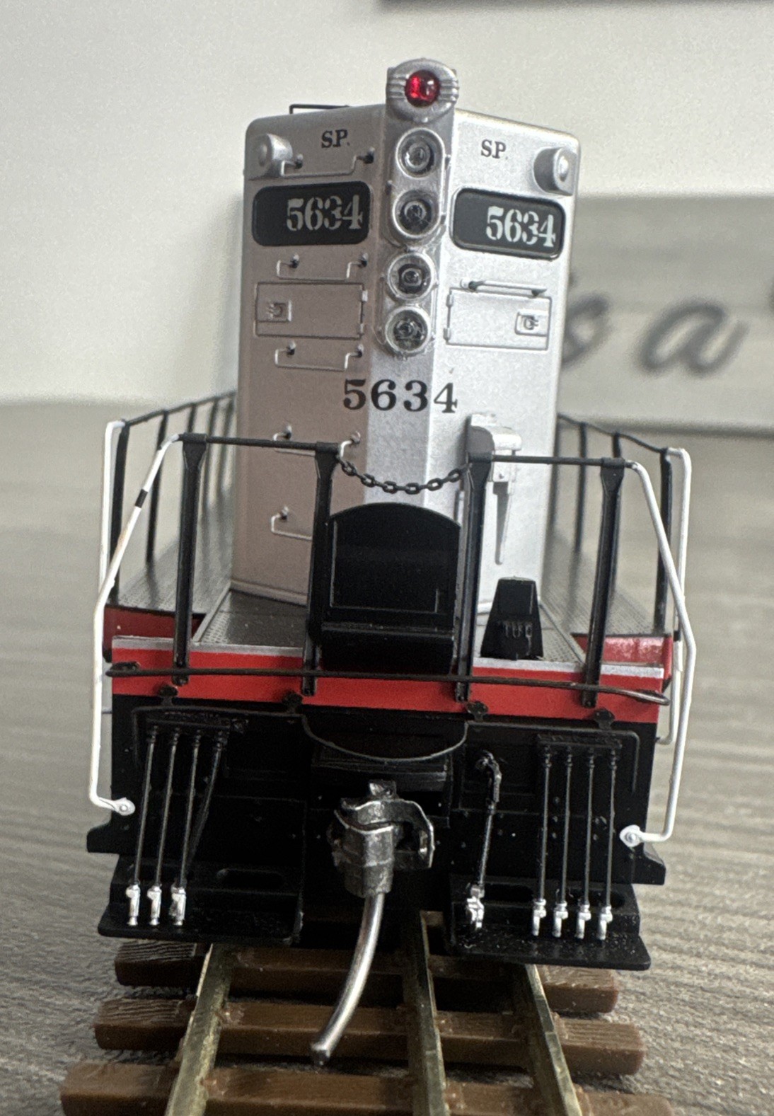 Athearn Genesis HO #G62416 Southern Pacific GP9 #5634 – DCC Ready & LNIB!