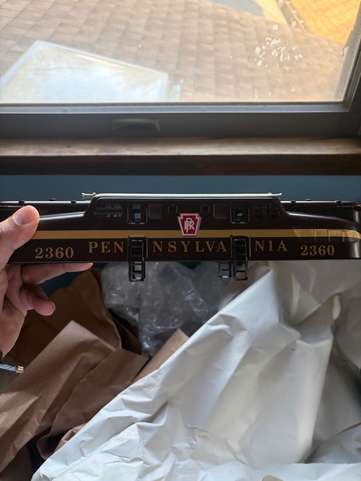 Lionel Trains GG1 restored shell by Eliot Welz