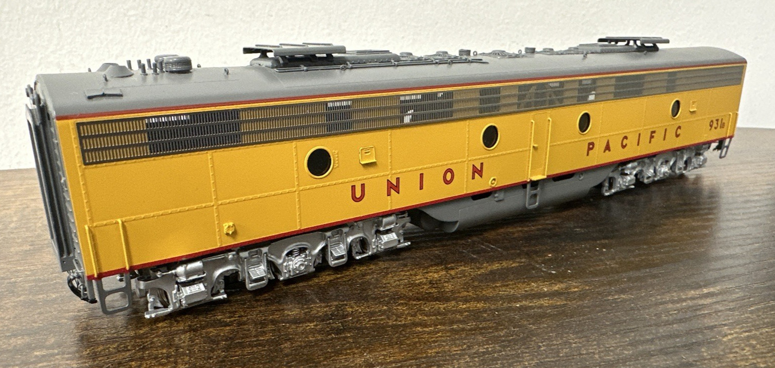 Challenger Imports, Ltd. HO Brass #2467.1x Union Pacific E9B #931B Factory Paint