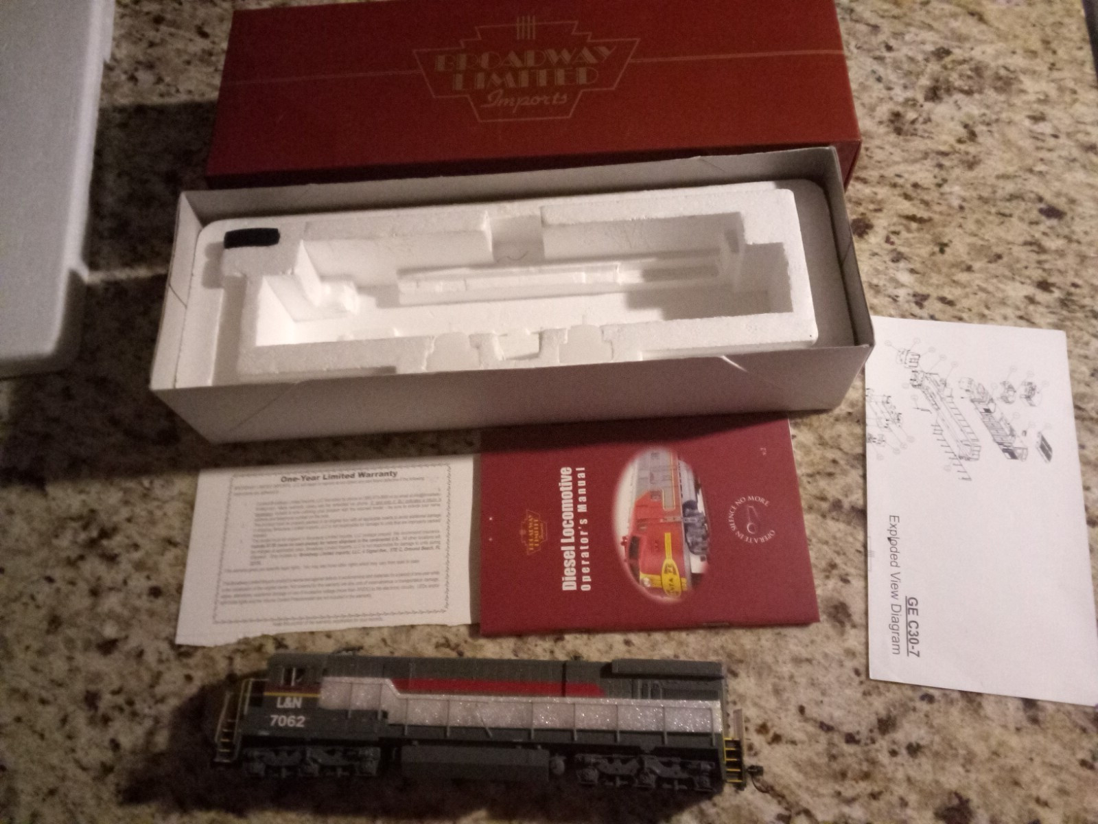 GE C30-7 2 Window L&N #7062 HO