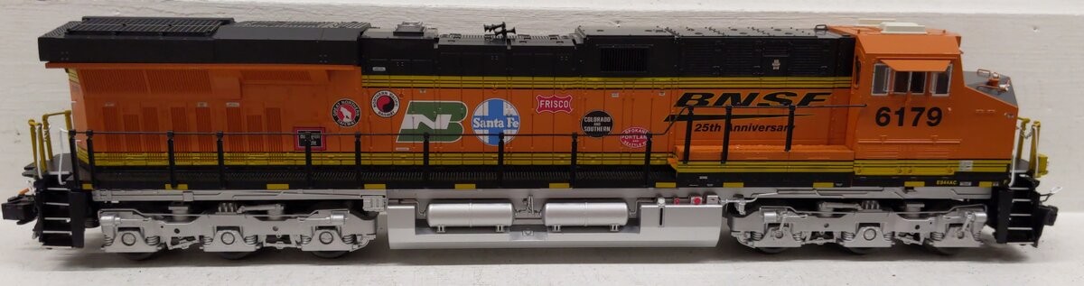 Lionel 2233449 BTO BNSF 25th Anniversary Non-PWD ES44AC Diesel Locomotive #6179