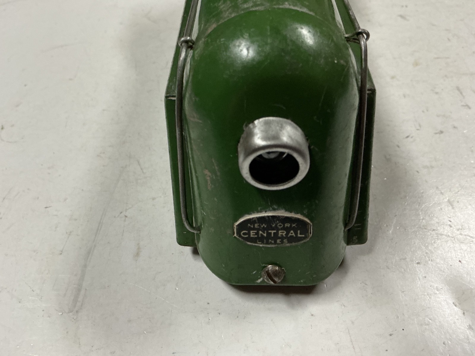 Marx 0 Gauge: Commodore Vanderbilt Rare Pea Green swing peg w/ manual motor