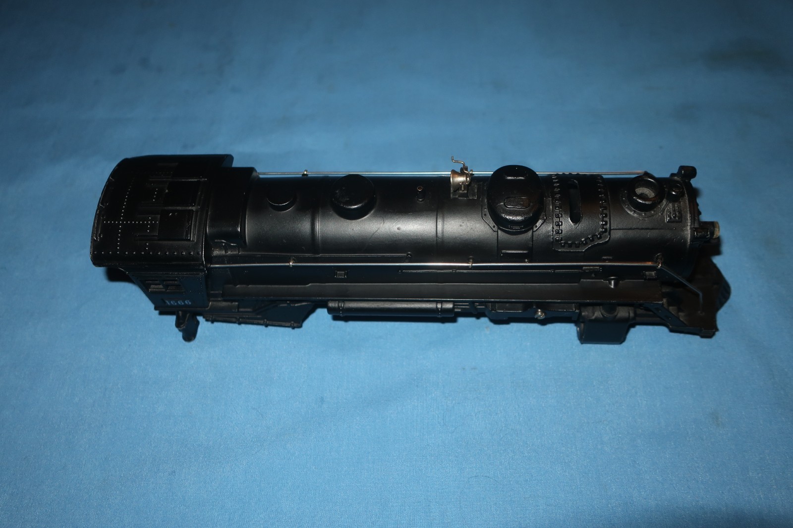 Lionel Pre-war O Gauge #1666 Steam Locomotive Boiler Shell w/Cowcatcher. Clean