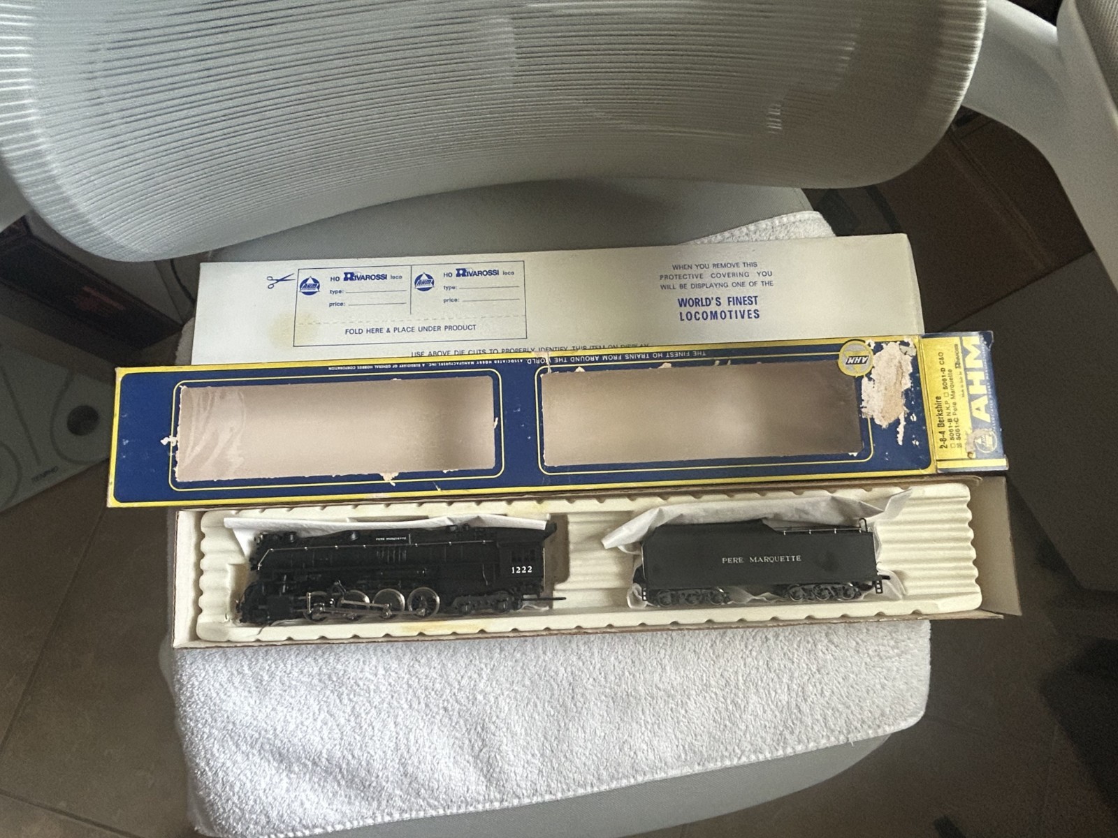Vintage HO Scale AHM Rivarossi 2-8-4 Steam – Pere Marquette #1222 Box/paperwork