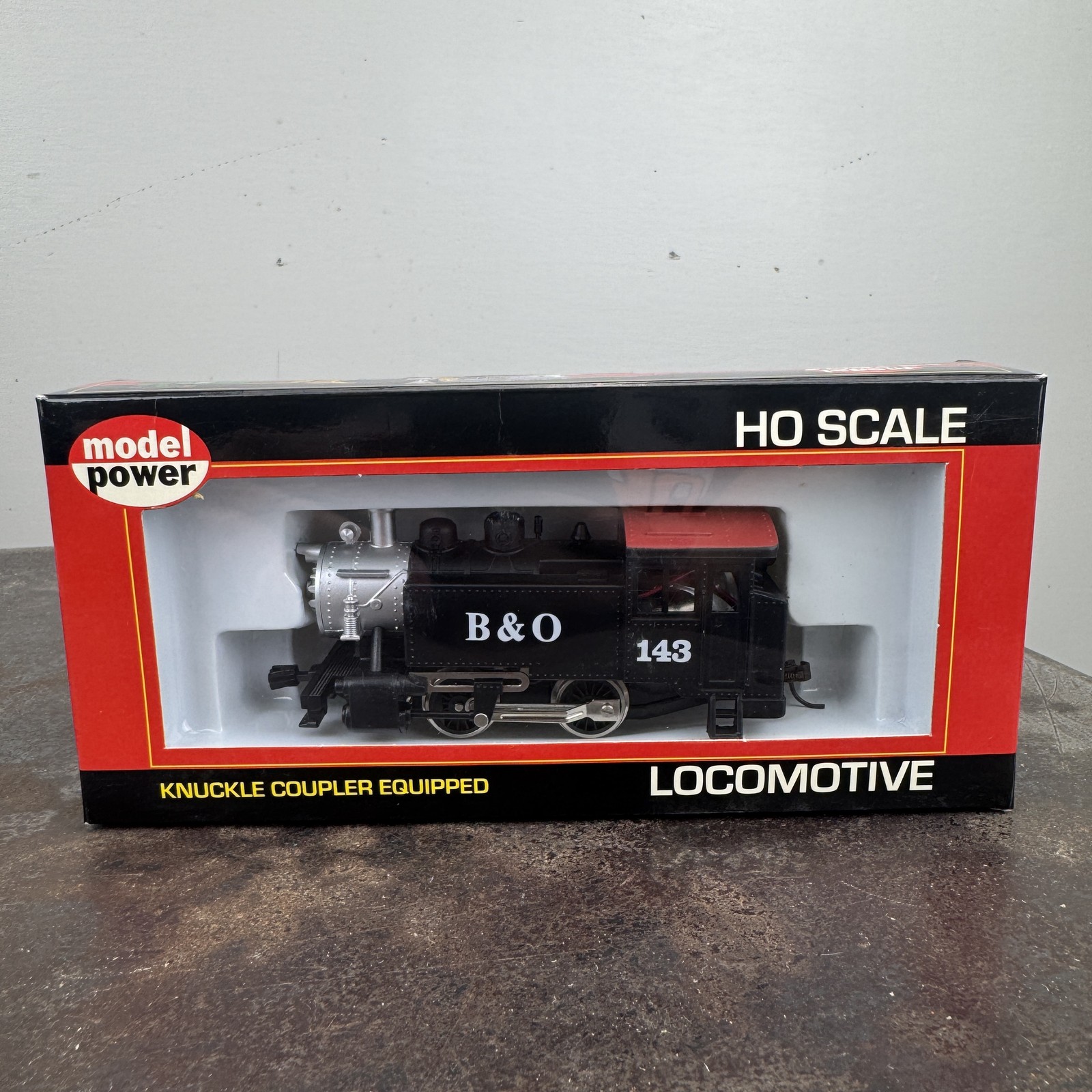 MODEL POWER HO 0-4-0 Locomotive B&O 143 w/ Knuckle Coupler #96505