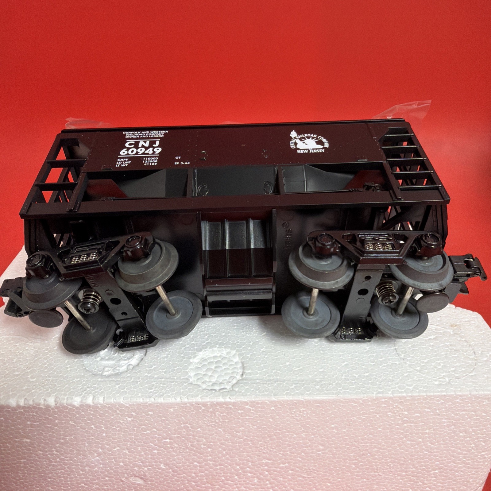 Rail King Jersey Central Ore Car with Ore Load # 60949